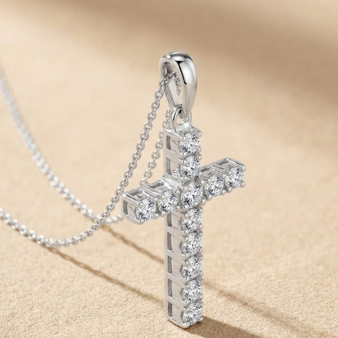 Lab Diamond Cross Necklace Pendant 0.22ct in 925 Sterling Silver
