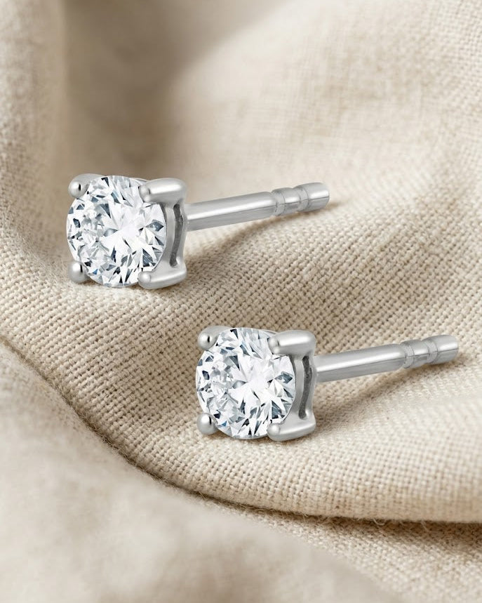 Lab Diamond Stud Earrings 0.20ct H/SI in 9k White Gold – 3mm