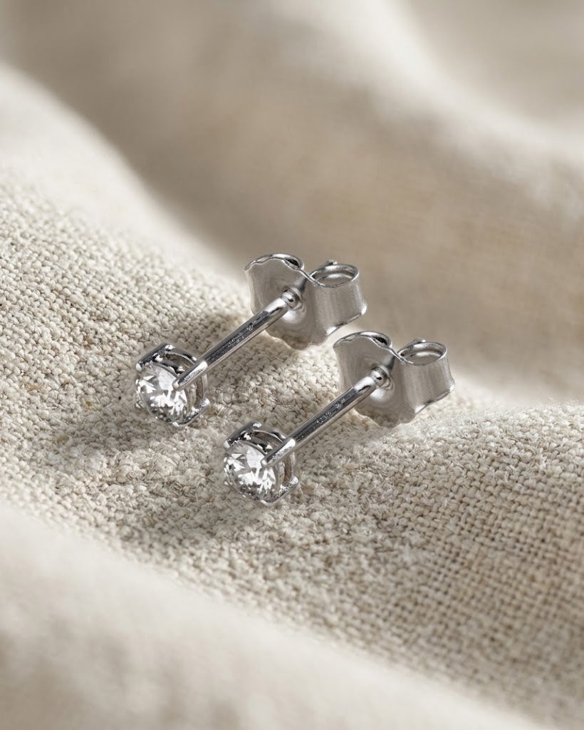 Lab Diamond Stud Earrings 0.20ct H/SI in 9k White Gold – 3mm
